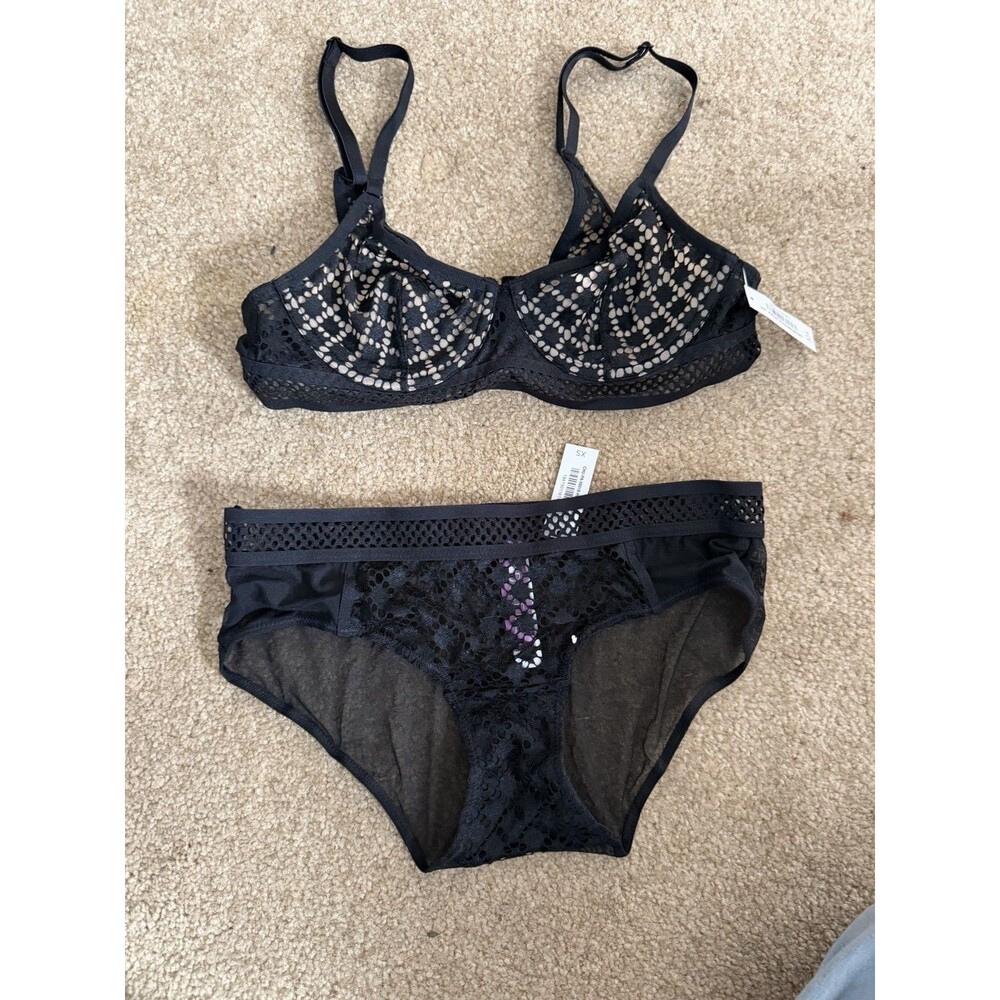 Womens Adore Me Matching Bra & Panty Set Black &Cream Lace 32A/XS Panty NWT